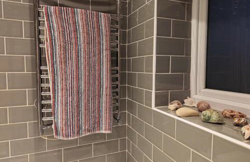 Artist's Hawkhurst Home with Heated Pool & Sauna - Foto 49