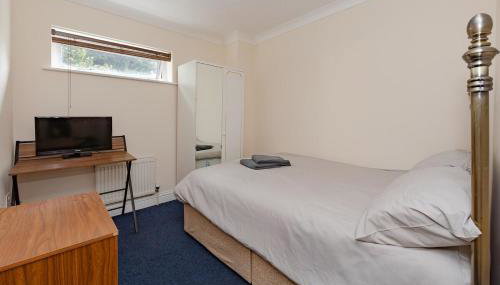 Spacious 3 bed flat in Colchester - Free parking - Foto 2