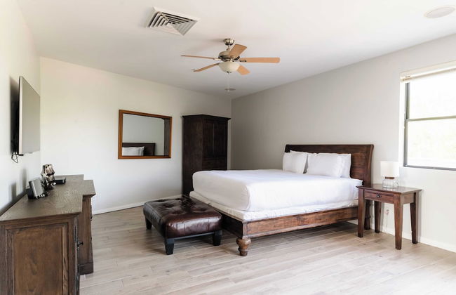 Ivory II By Avantstay Gorgeous Spacious Home w/ Views Close To Old Town - Photo 12