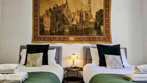 Cute Cottage in Egham Heathrow- 7 Guests 3 bedrooms - Foto 2