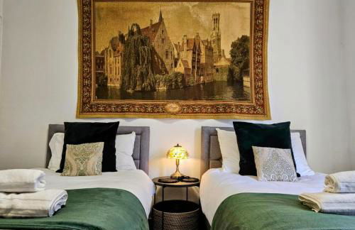 Cute Cottage in Egham Heathrow- 7 Guests 3 bedrooms - Foto 2