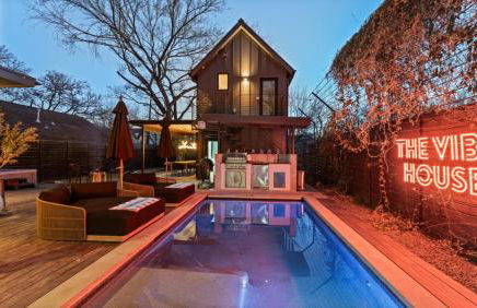 New 6 BR, 4.5B, Pool, Hot Tub, Cold Plunges, Outdoor Sauna, Bar, 9 TVs - Foto 42