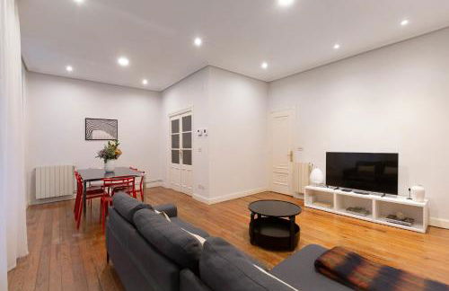 Amplio Apartamento en Casco Viejo - Corazón de Bilbao - Foto 40
