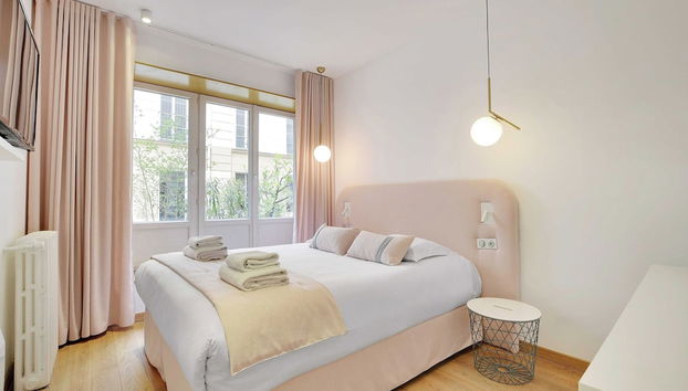 Spacious Apartment - 2b/10p - AC - Marais - Foto 4, Habitación