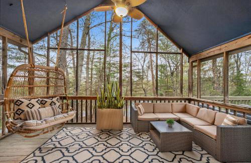 Resort Getaway - Golf, BMX trail, Hot Tub & Arcade! - Foto 2