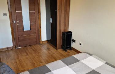 Self-catering extended family home - Photo 15