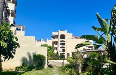 Estepona Penthouse Resort with Private Solárium - Pool & Free Parking - Photo 21