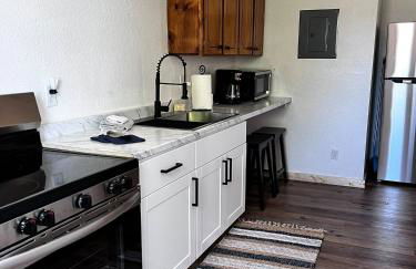 Bear Lake Private Suite -Sleeps 5 -Historic Paris - Foto 8