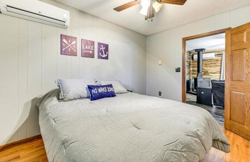 Canal-Front Cabin Dock and Fire Pit in New Lisbon - Foto 16