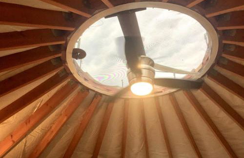 Modern Countryside Yurt Rental in Waterville, Upstate New York - Foto 23