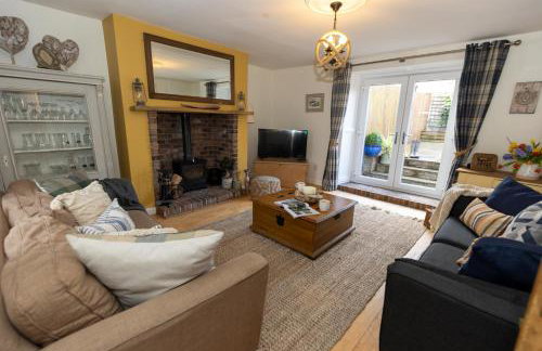 Church Cottage by Coast & Country Stays - Foto 29