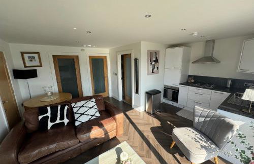 Lakeside Apartment - Photo 3