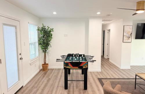 Cozy Lakeview Retreat Home - Photo 23