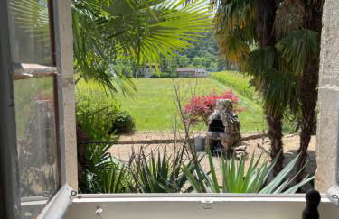 Maison de Famille Les Tourelles - Foto 1