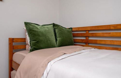 The Greensboro Manor HotTub FirePit Basketball 15 Min To Sedgefield CC - Photo 54