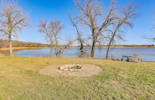 Ski, Fish and Relax Fireside Mink Lake Retreat! - Foto 26
