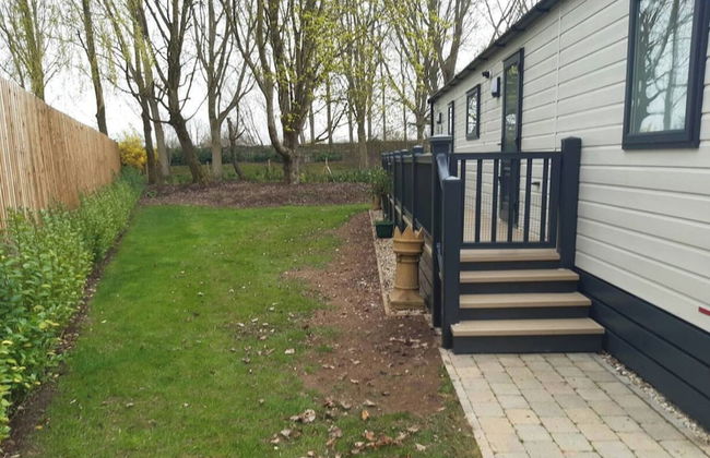 1 Bed Lodge Sleeps 4 - Pet Welcome - Fireplace - Foto 11