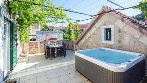 Gorgeous Home In Sinj - Foto 2