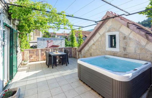 Gorgeous Home In Sinj - Foto 2