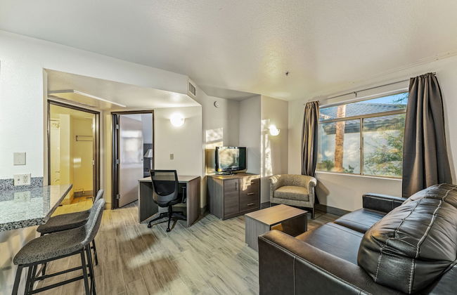 Metro Chandler Extended Stay - Photo 13