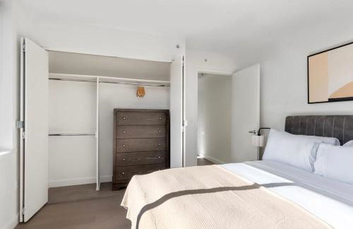 Blueground Hells Kitchen fitness center nr Hudson River Park NYC-2086 - Photo 14