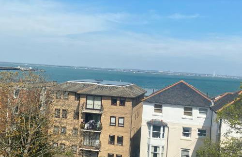 Serene in Ryde - Photo 2