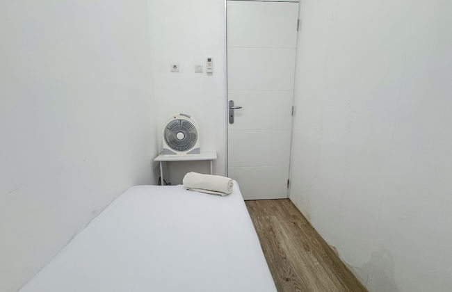 Compact and Restful 2BR at Menara Rungkut Apartment - Foto 6