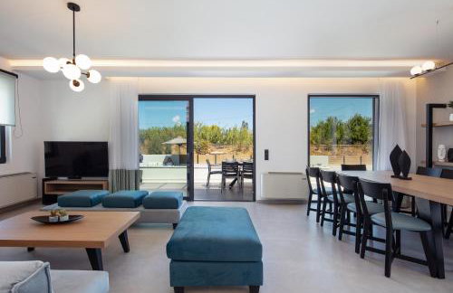 Sunnyside Villas, Just Steps to the Beach & Restaurants, By ThinkVilla - Photo 19