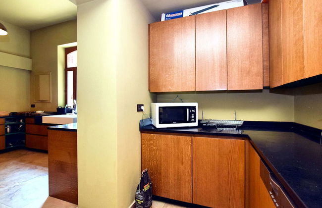 A Beautiful Art Nouveau House With an Enormous Garden - Foto 11