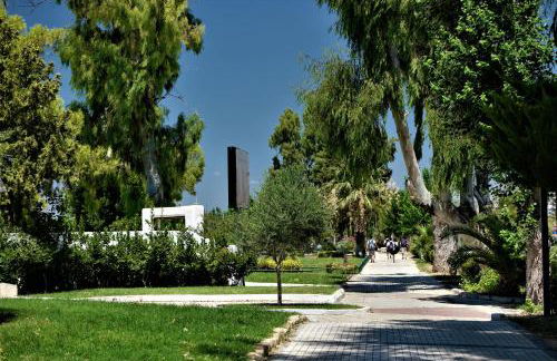 Zefyros Super Cool Apartments next to Alimos Riviera - Foto 19