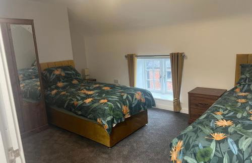 3 bed flat 10 mins to Alton Towers Sleeps 6-8 people - Foto 26