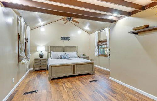 Italian-Styled Home with Lake Views and Private Pool - Photo 17