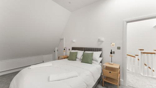 3 Bed House near Purley, by ARP Homes, Free Parking, Ideal for Long Stays & Insurance Bookings - Foto 4