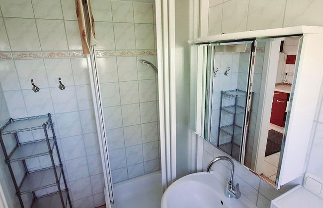 Einladender Bungalow in Kropelin mit Terrasse - Foto 12