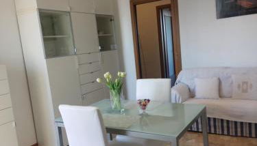 Milan Panoramic Top Floor Flat - Photo 3