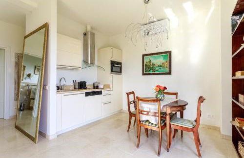 Sea View Apartment with Private Secure Parking 3 - Foto 17