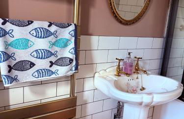 Canal Side Cottage Wakefield - Foto 8