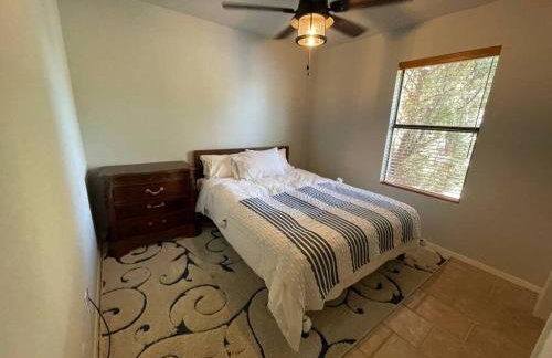 4-bedroom home with gorgeous view - Photo 2