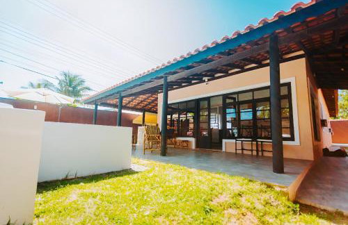 Casa c/ Piscina e Área Gourmet Perto da Praia - Foto 9