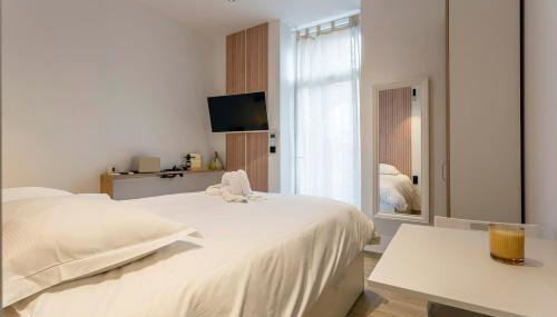 Lovely apartment with Garden and air conditioning - Photo 1