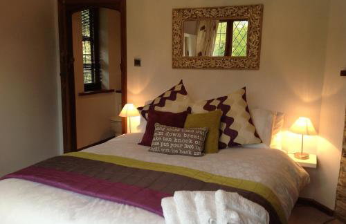 Idyllic Country Cottage South Downs - Photo 18