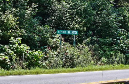 Experience the charm of Peak Hill Home, a cozy 3-BR retreat close to Ski Resort - Foto 31