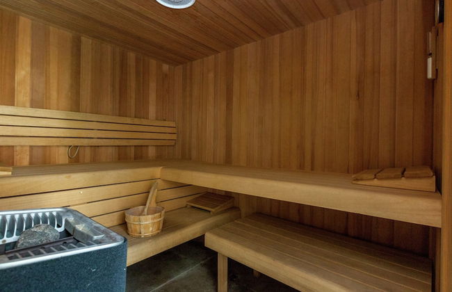 Villa Stay With Pool & Sauna - Foto 29