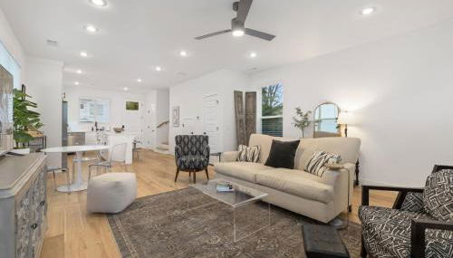 Campus Core-Half mi to Bud Walton-2 mi to Downtown - Foto 5