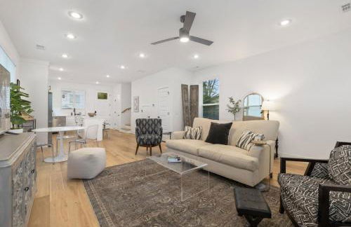 Campus Core-Half mi to Bud Walton-2 mi to Downtown - Foto 5