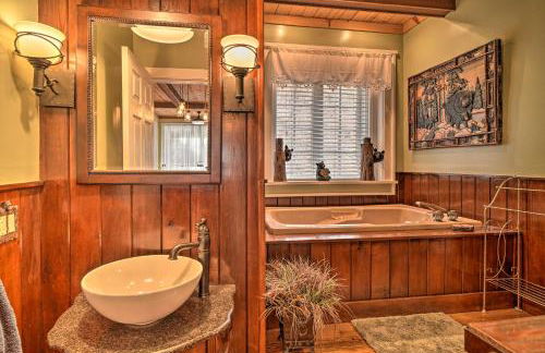 Tranquil Smoky Mountain Cabin with Porch and Fire Pit - Foto 21