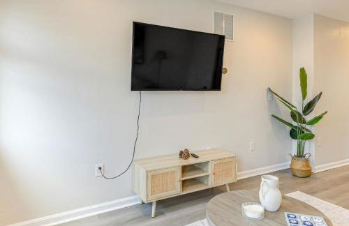 Walkable Baltimore Rowhouse with Fenced-In Patio! - Foto 6