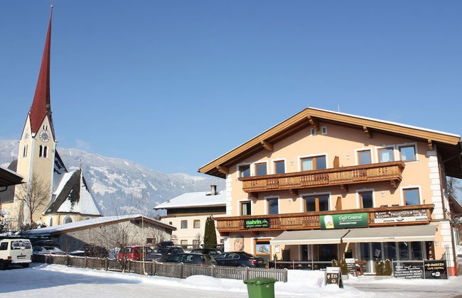 Spacious Apartment in Uderns near Ski Area - Foto 1