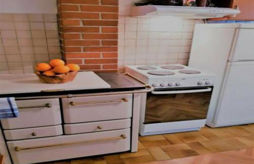 Spacious Stone Villa with Sea Views - Foto 10