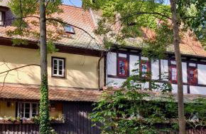 Erdgeschoss-Wohnung mit 2 Schlafzimmern, Balkon und Parkplatz - Foto 17